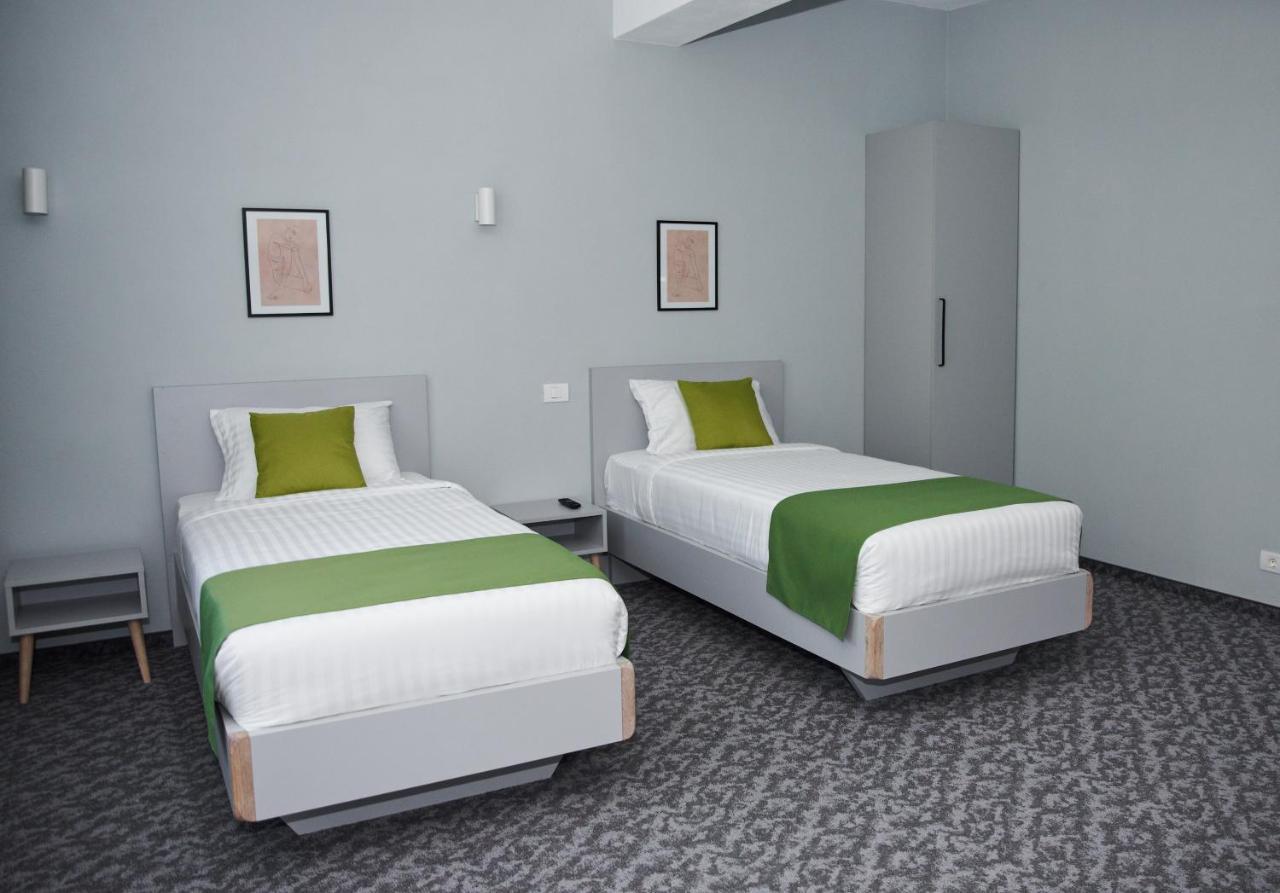 Astra Hotel Călimăneşti Εξωτερικό φωτογραφία