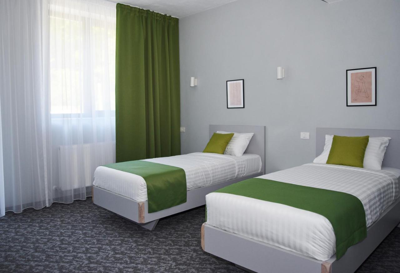 Astra Hotel Călimăneşti Εξωτερικό φωτογραφία