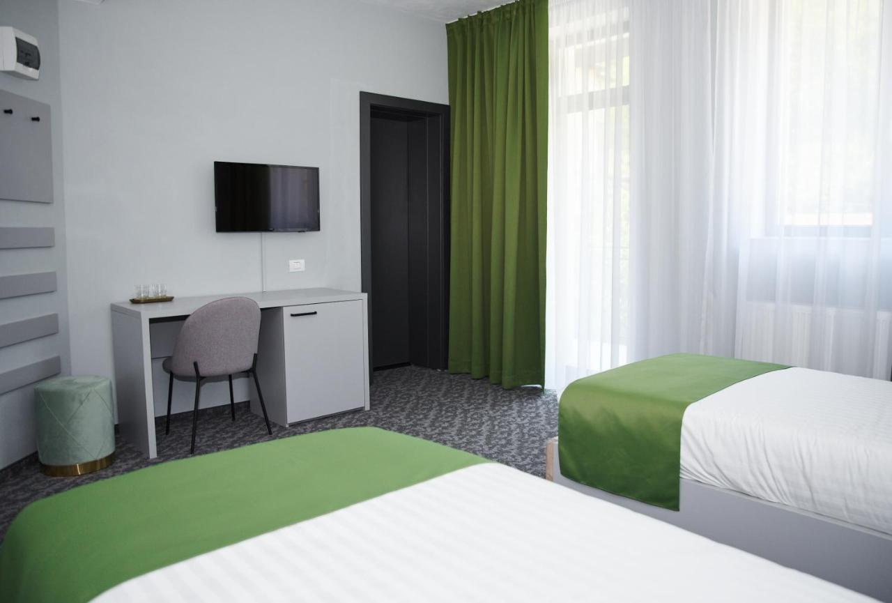 Astra Hotel Călimăneşti Εξωτερικό φωτογραφία