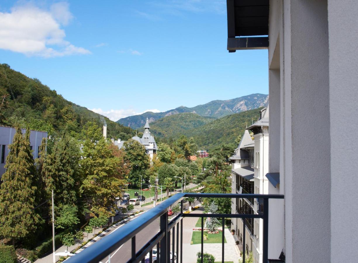 Astra Hotel Călimăneşti Εξωτερικό φωτογραφία